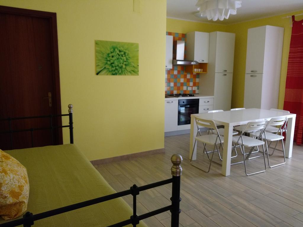 Icaro Apartment Letojanni Exterior photo